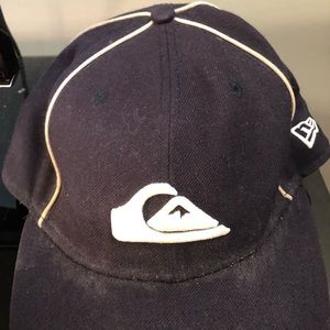 💜 Quiksilver mens New Era fitted fullback  7 1/4!